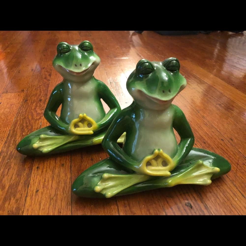 Ceramic frogs